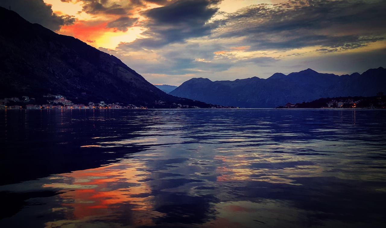 Kotor Bagus - Cozy Boutique Old Town Studio With Seaview Terrace Екстер'єр фото