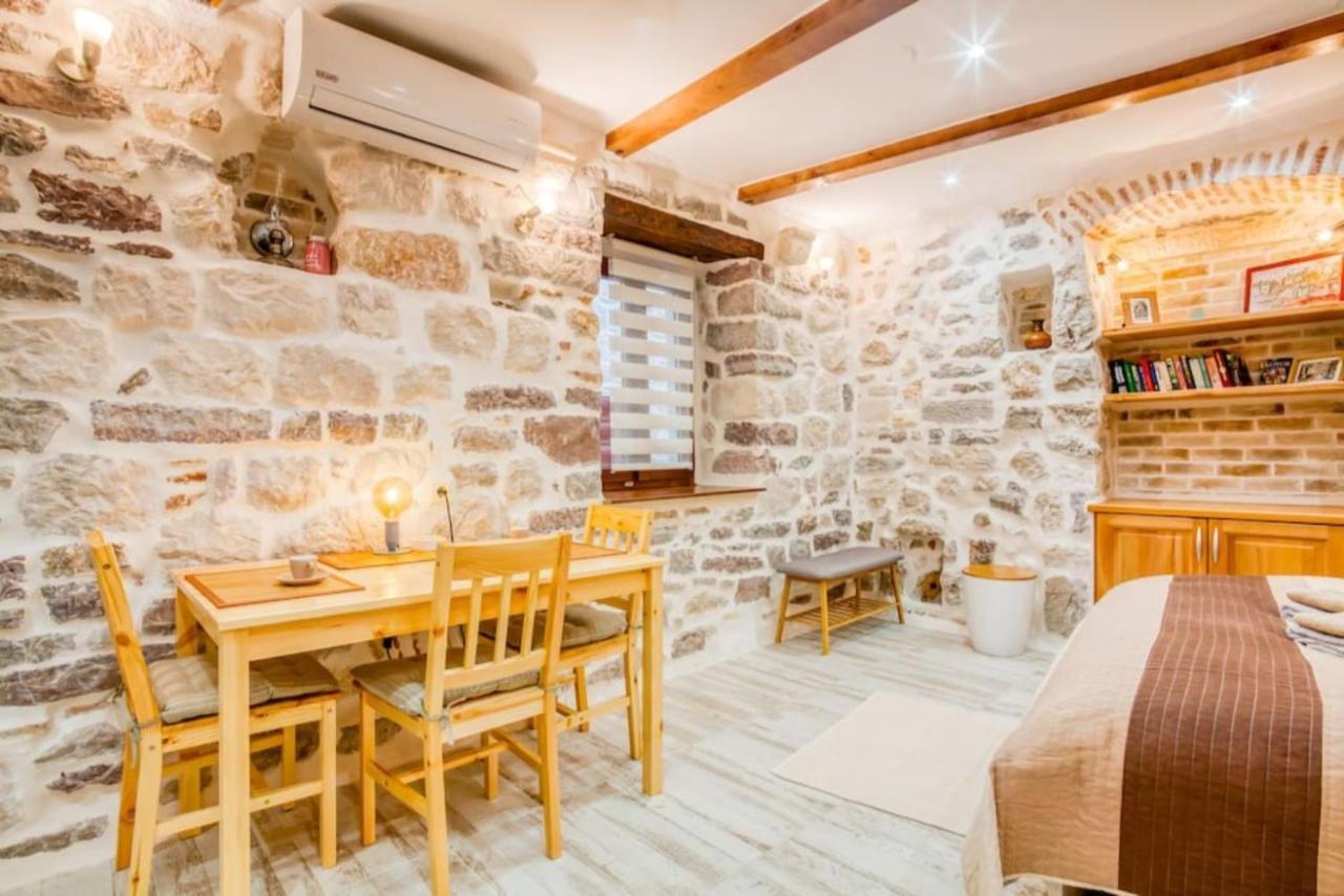 Kotor Bagus - Cozy Boutique Old Town Studio With Seaview Terrace Екстер'єр фото