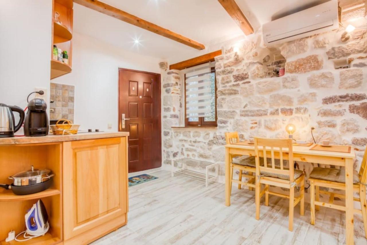 Kotor Bagus - Cozy Boutique Old Town Studio With Seaview Terrace Екстер'єр фото