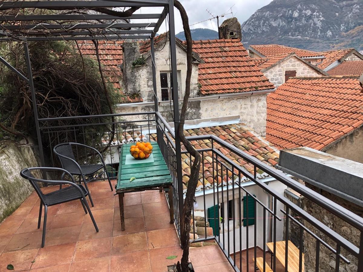 Kotor Bagus - Cozy Boutique Old Town Studio With Seaview Terrace Екстер'єр фото
